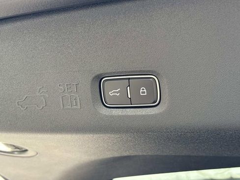 New 2026 Lincoln Navigator Reserve image 13