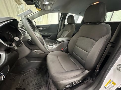 Certified 2024 Chevrolet Malibu RS w/ LPO, Floor Liner Package image 24