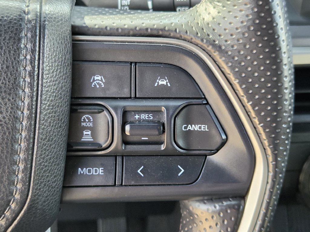 Used 2025 Toyota 4Runner 4WD image 22
