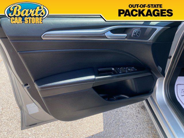 Used 2020 Ford Fusion SEL FWD image 22
