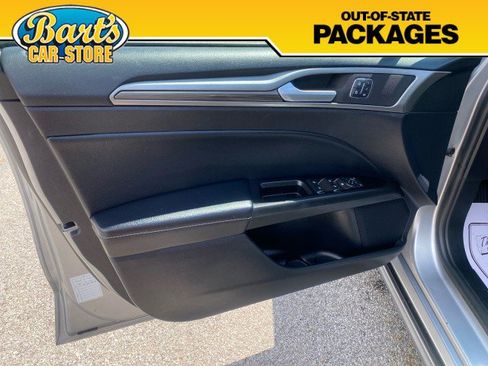 Used 2020 Ford Fusion SEL FWD image 22