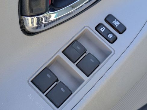 Used 2011 Toyota Camry LE w/ LE Extra-Value Pkg image 12