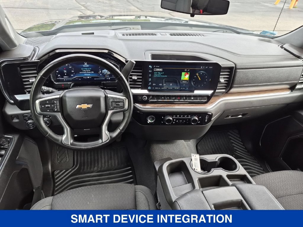 Used 2023 Chevrolet Silverado 1500 LT AWD/4WD image 17