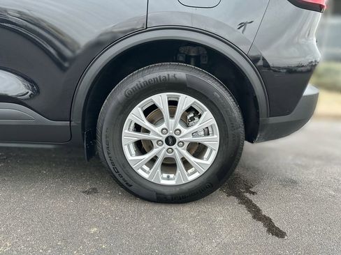 Used 2023 Ford Escape Active image 18