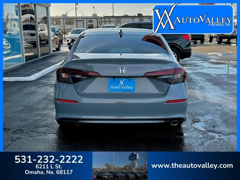 Used 2025 Honda Civic Sport image 6