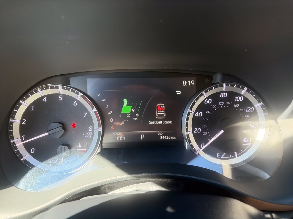 Used 2023 Toyota Highlander XLE AWD/4WD image 16