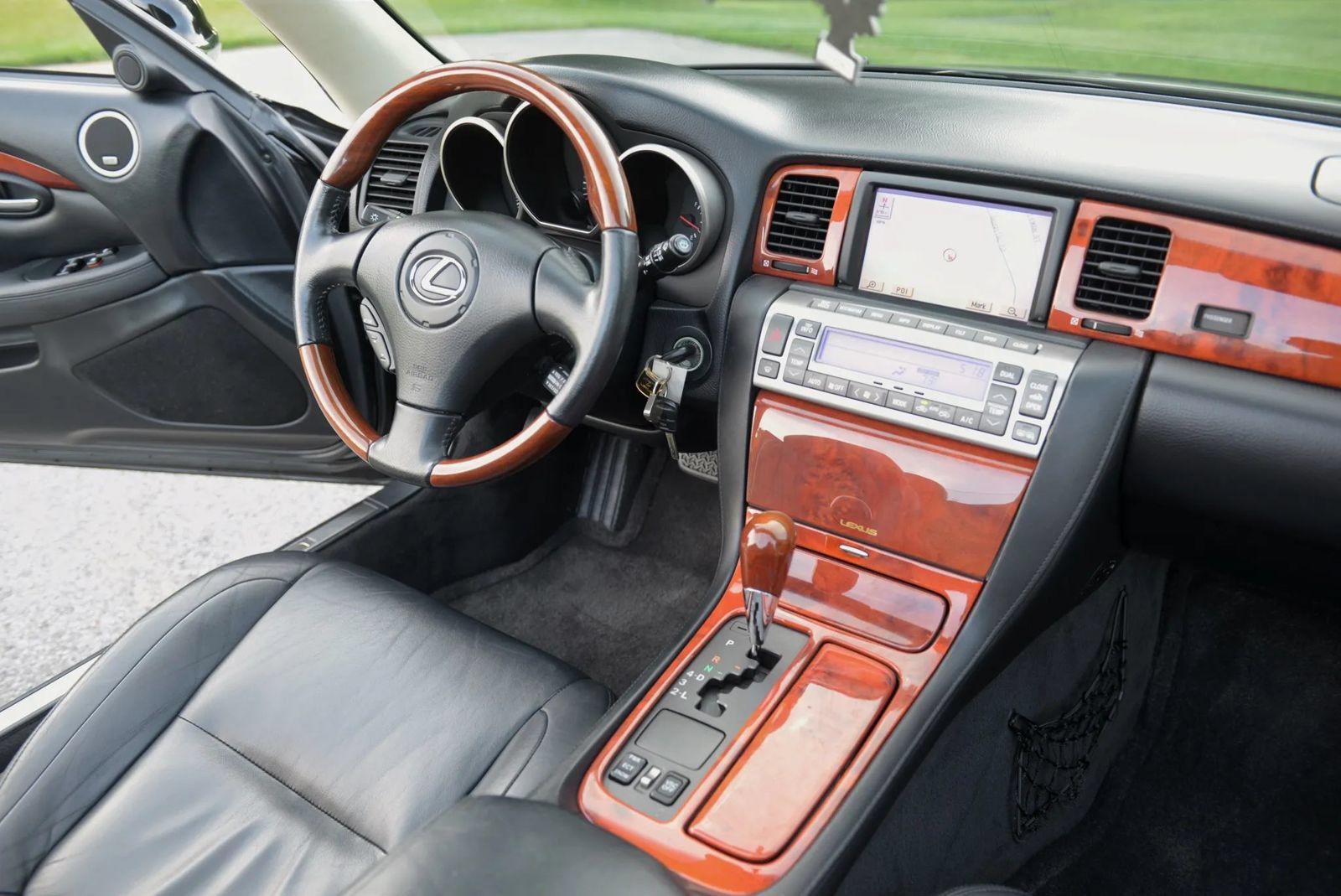 Used 2002 Lexus SC 430 Convertible RWD image 70
