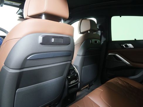 New 2026 BMW X6 xDrive40i image 17