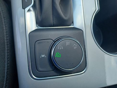 Used 2025 Chevrolet Blazer LT AWD/4WD image 14