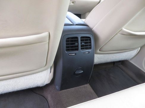 Used 2015 Lincoln MKS AWD w/ Equipment Group 101A image 26