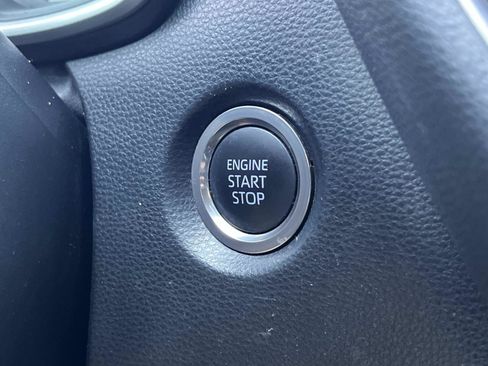 Used 2019 Toyota Corolla SE FWD image 26
