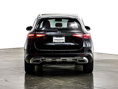 Certified 2025 Mercedes-Benz GLC 300 image 6
