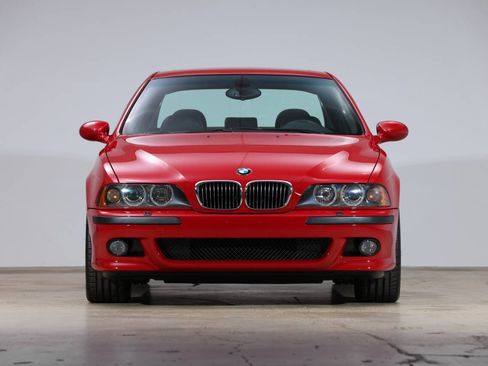 Used 2003 BMW M5 image 2