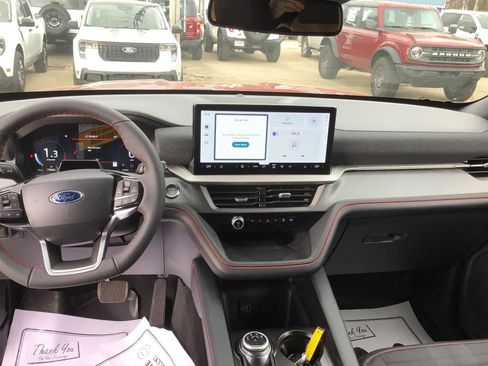 New 2026 Ford Explorer ST-Line w/ ST-Line Street Pack RWD image 2