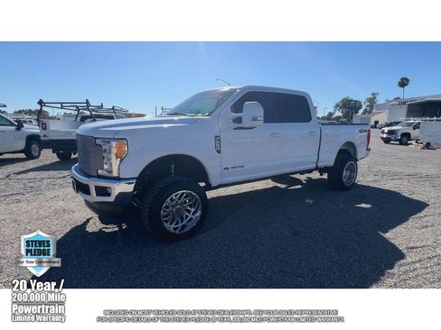 Used 2017 Ford F250 XLT w/ XLT Value Package AWD/4WD image 8