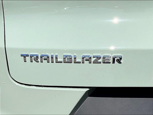 New 2026 Chevrolet TrailBlazer LS FWD image 11