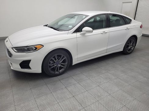 Used 2020 Ford Fusion SEL FWD image 2