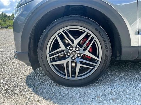 Used 2025 Ford Explorer ST-Line w/ ST-Line Street Pack AWD/4WD image 8