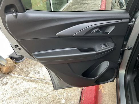 Used 2025 Chevrolet TrailBlazer LT image 18