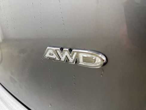 Used 2021 Chrysler Pacifica Touring-L image 32