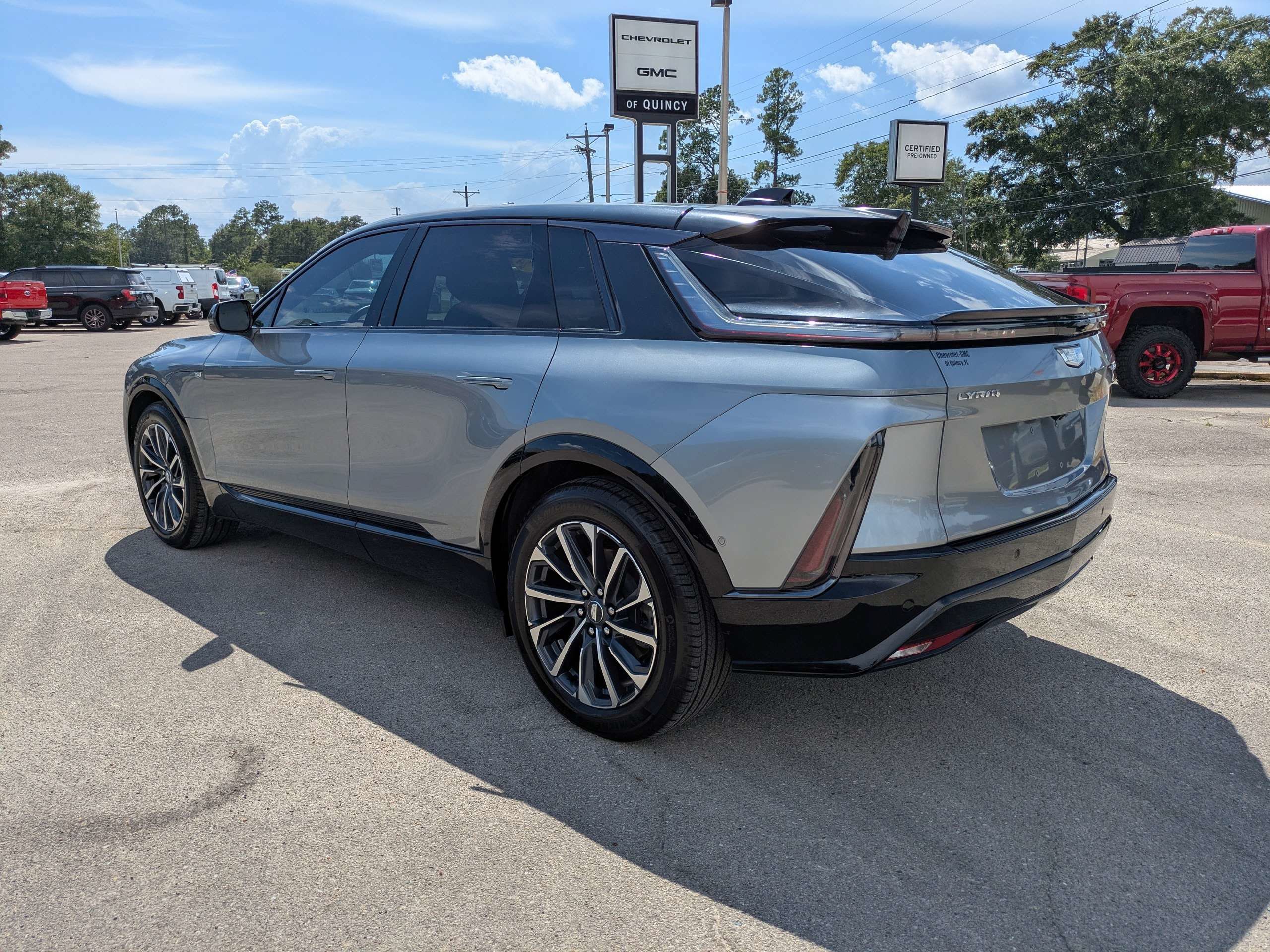 Used 2024 Cadillac Lyriq Sport RWD image 6