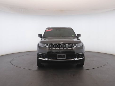Used 2022 Jeep Grand Cherokee L Summit w/ Advanced Protech Group IV AWD/4WD image 28