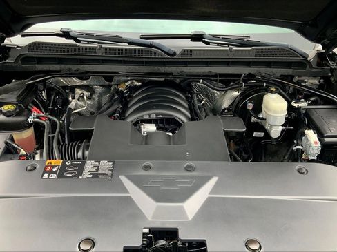 Used 2016 Chevrolet Silverado 1500 LTZ Z71 w/ LTZ Plus Package AWD/4WD image 9