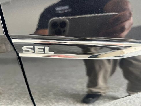 Certified 2020 Volkswagen Jetta SEL FWD image 38