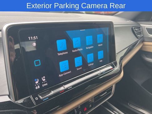 Used 2024 Volkswagen Atlas Cross Sport SE image 8