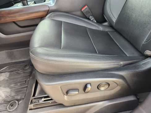 Used 2022 GMC Sierra 1500 SLT image 24