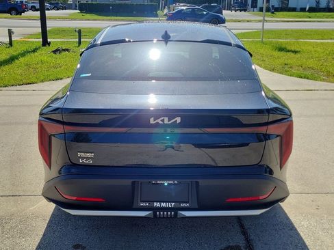 New 2026 Kia K4 FWD image 5