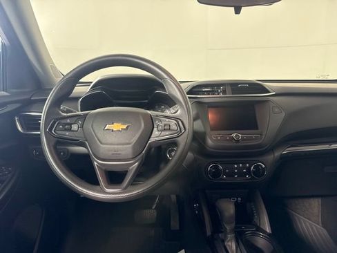 Used 2023 Chevrolet TrailBlazer LT FWD image 26