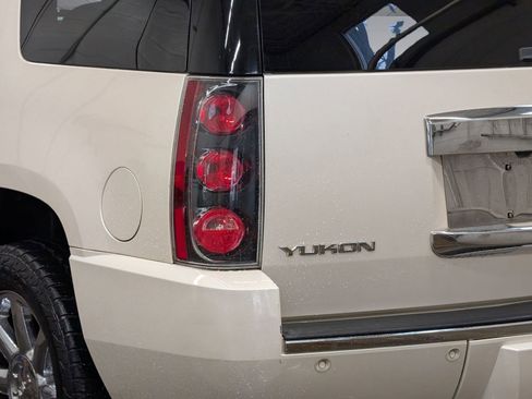 Used 2013 GMC Yukon Denali image 13
