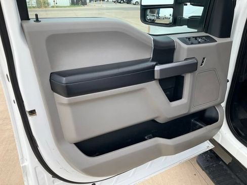 Used 2020 Ford F250 XLT AWD/4WD image 4