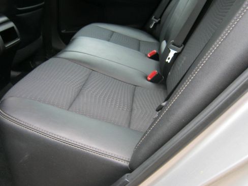 Used 2014 Toyota Camry SE FWD image 10