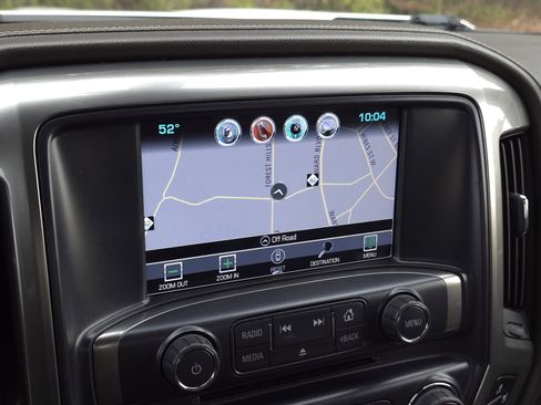 Used 2018 Chevrolet Silverado 1500 LTZ Z71 w/ LTZ Plus Package image 21