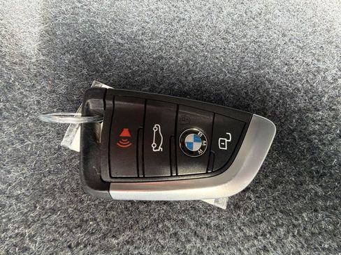 Used 2023 BMW 330i xDrive Sedan w/ Driving Assistance Package AWD/4WD image 28