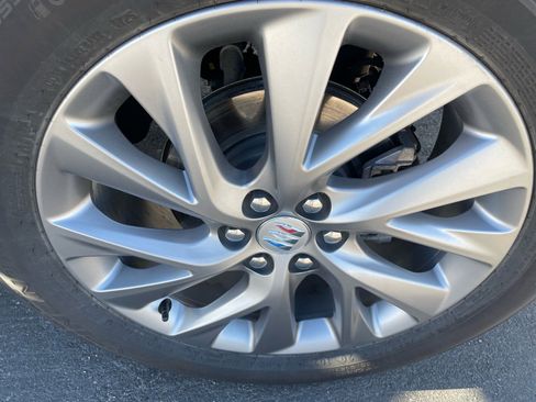 Used 2025 Buick Enclave Preferred image 22