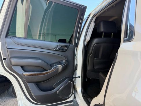 Used 2015 Chevrolet Tahoe LT w/ Luxury Package image 38