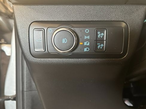 Used 2020 Ford Escape SEL image 18