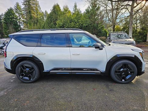 New 2026 Kia EV9 GT-Line image 4