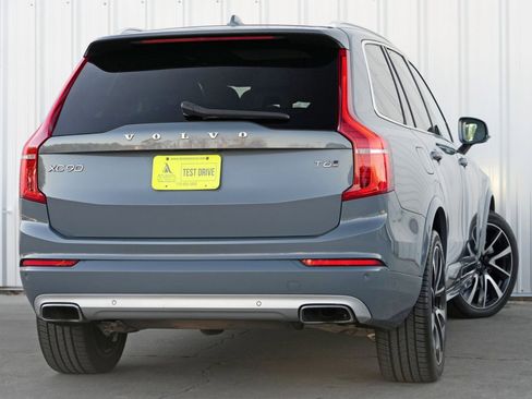 Used 2020 Volvo XC90 T6 Momentum image 4