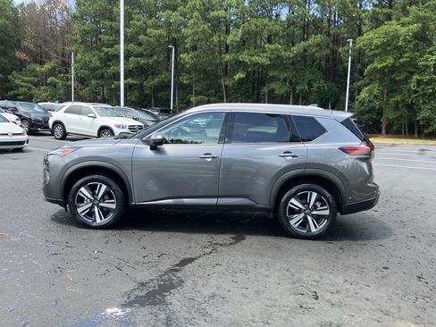 Used 2026 Nissan Rogue SL AWD/4WD image 7