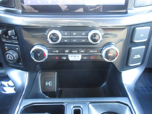 Used 2023 Ford F150 XLT w/ Equipment Group 302A High image 35