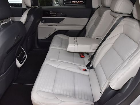 New 2026 Lincoln Nautilus Reserve image 14