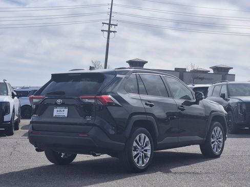 Used 2024 Toyota RAV4 XLE Premium AWD/4WD image 5