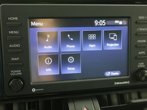 Used 2021 Toyota RAV4 LE FWD image 26