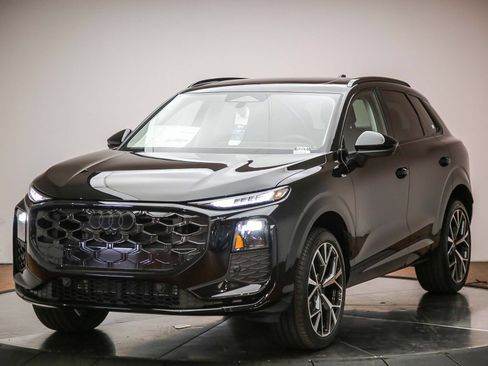 New 2026 Audi Q3 quattro 2.0T AWD/4WD image 1