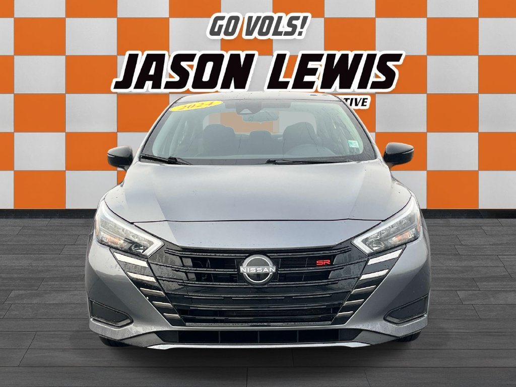 Used 2024 Nissan Versa SR FWD image 8