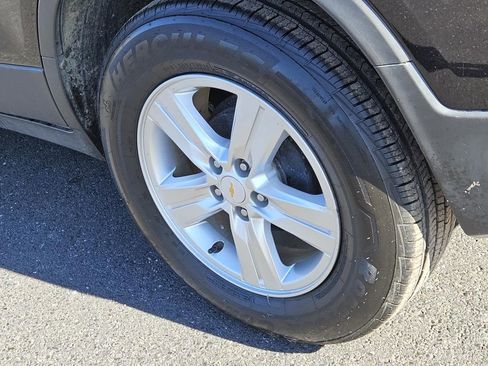 Used 2020 Chevrolet Trax LS w/ Tint and Cruise Package image 7